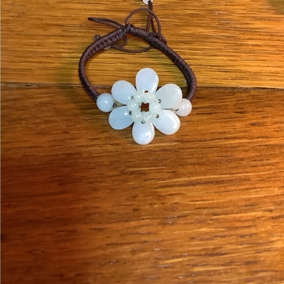 Jewelry - Jade Floral Bracelet